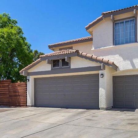 Comfy Expansive Home - Near The Strip - Heated Pool Las Vegas Dış mekan fotoğraf