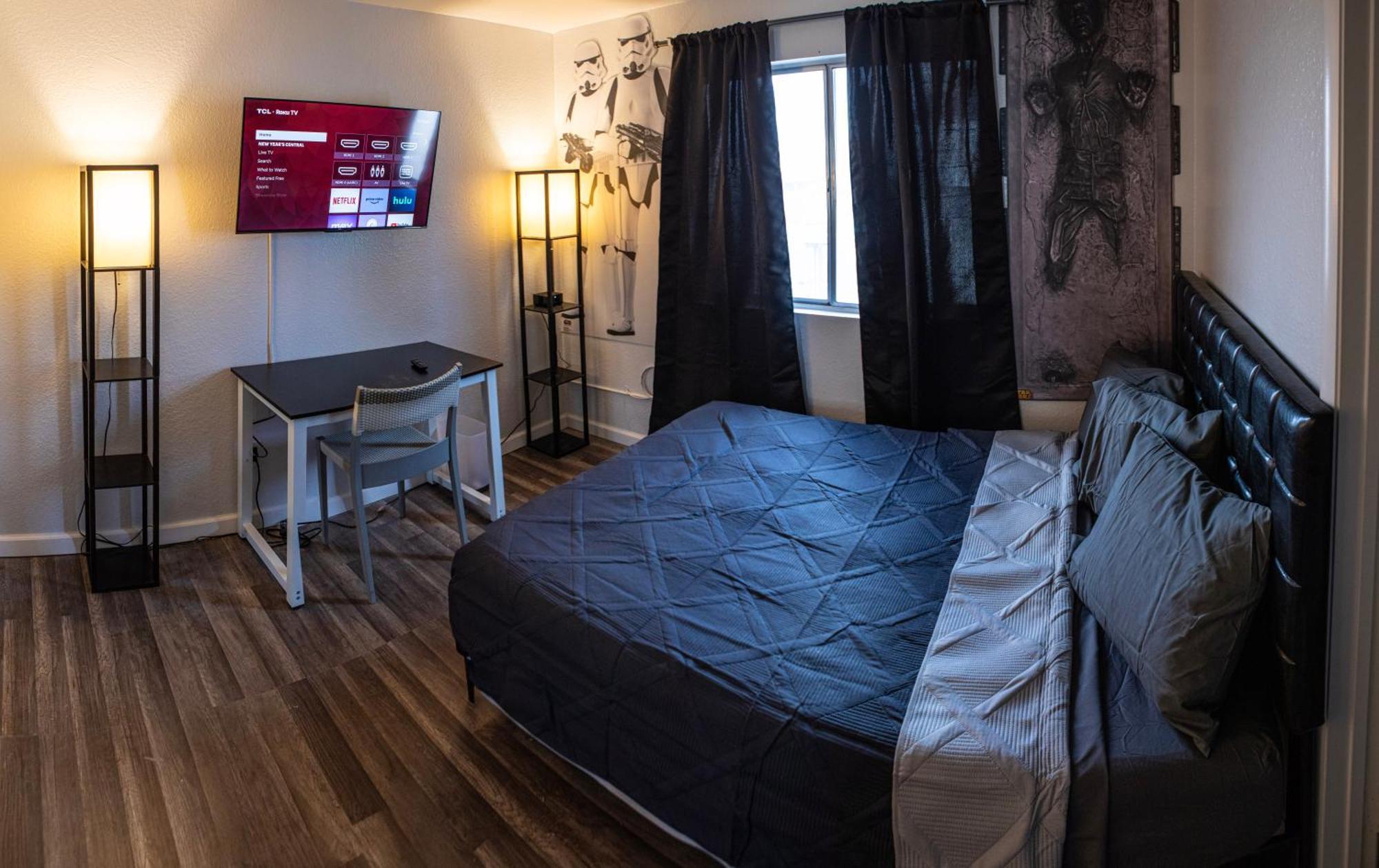 Comfy Expansive Home - Near The Strip - Heated Pool Las Vegas Dış mekan fotoğraf