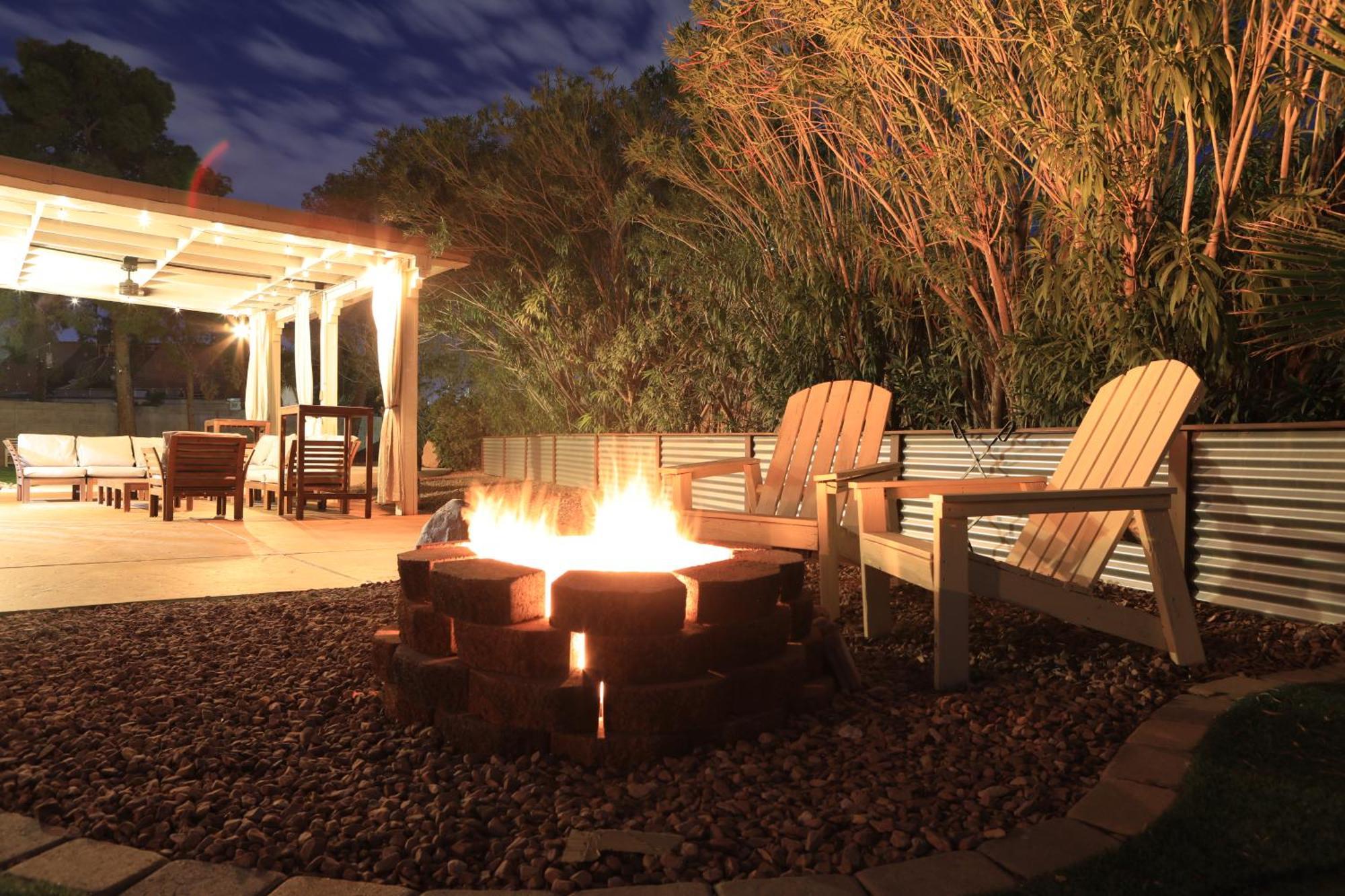 Comfy Expansive Home - Near The Strip - Heated Pool Las Vegas Dış mekan fotoğraf